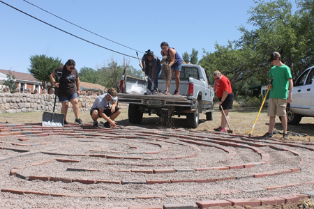 Texas kids build St. Mary’s labyrinth
