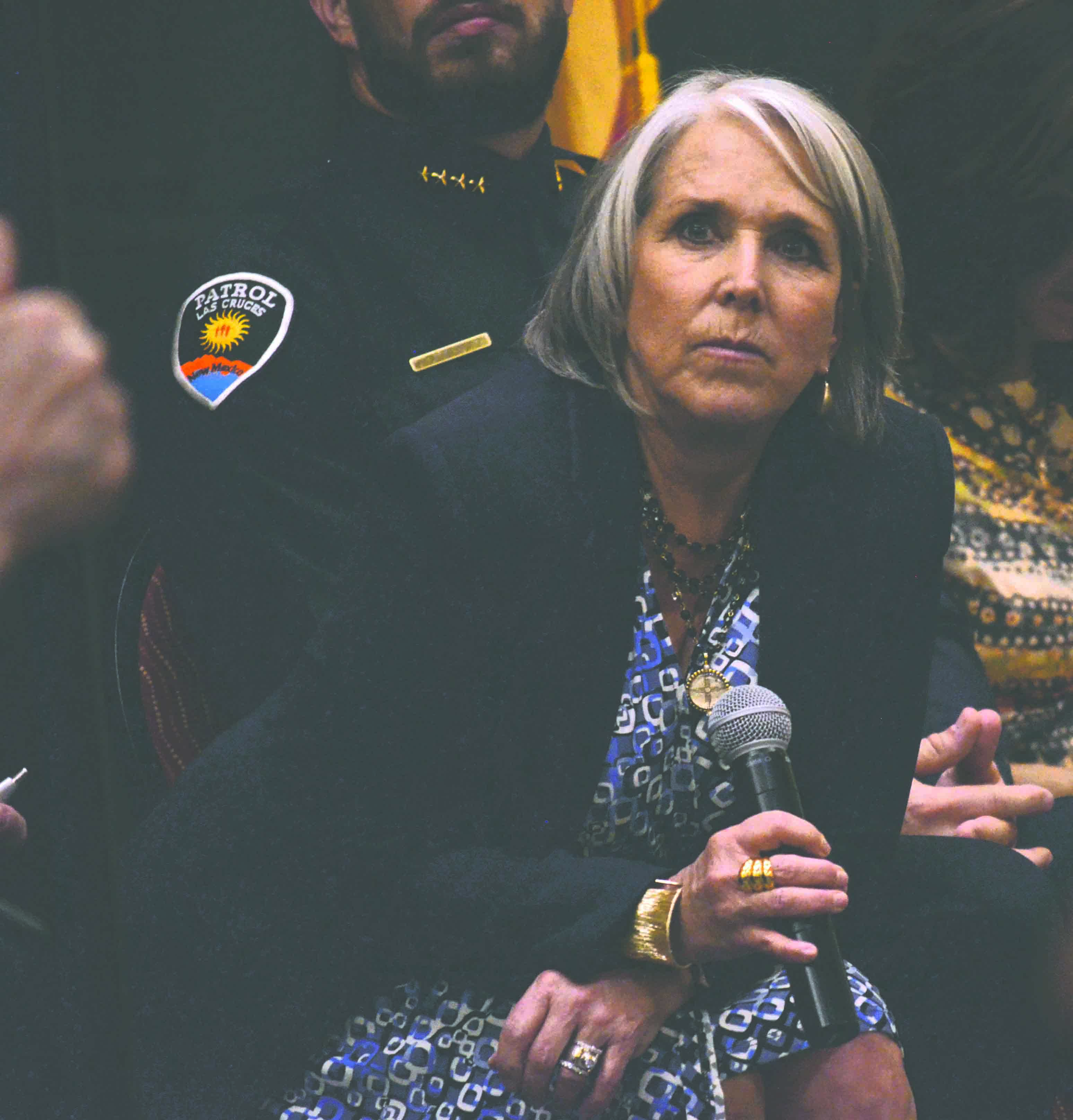 Hundreds pack gov’s LC crime town hall