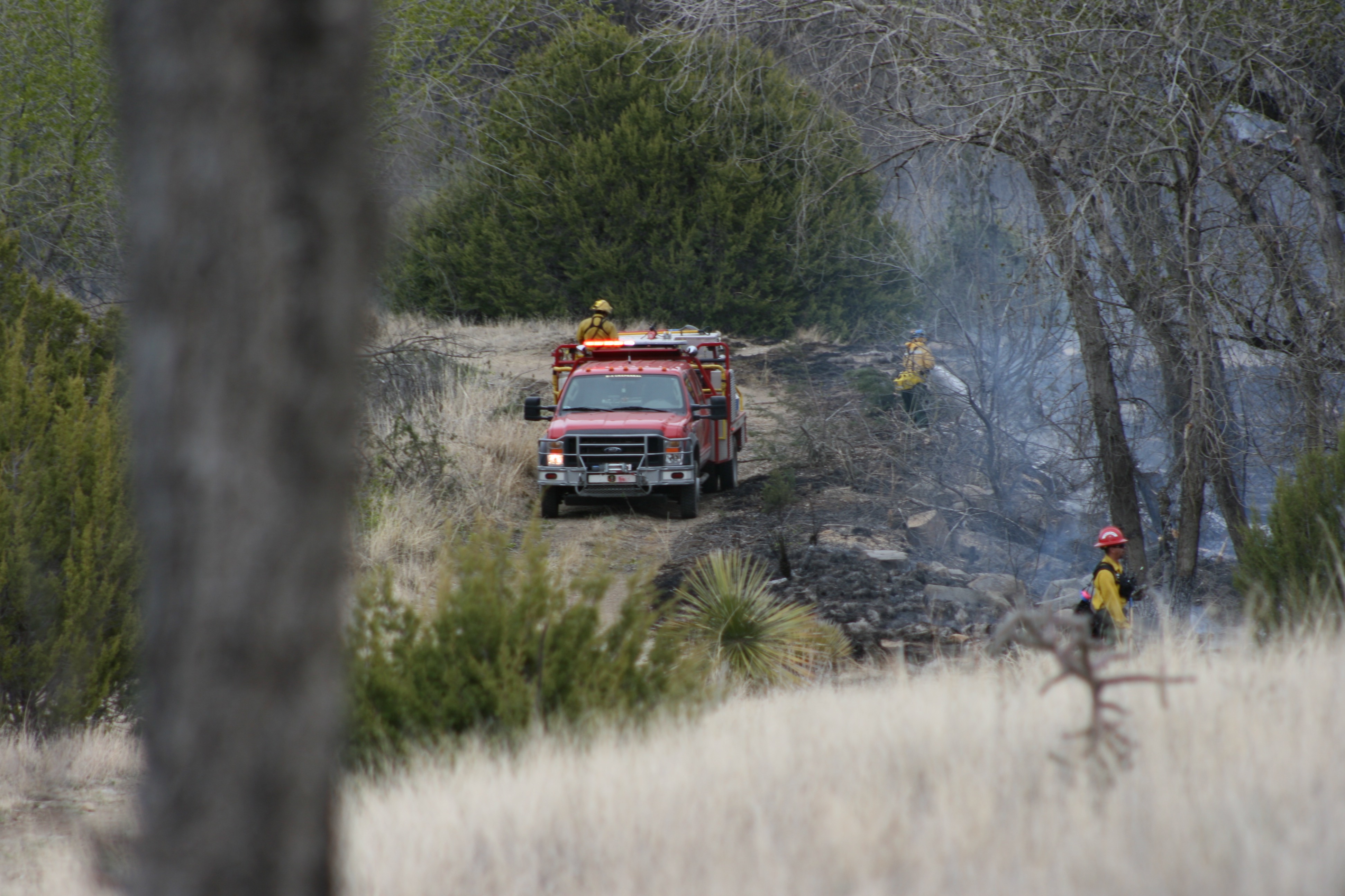 Volunteers put down fire at Fort Bayard landfill